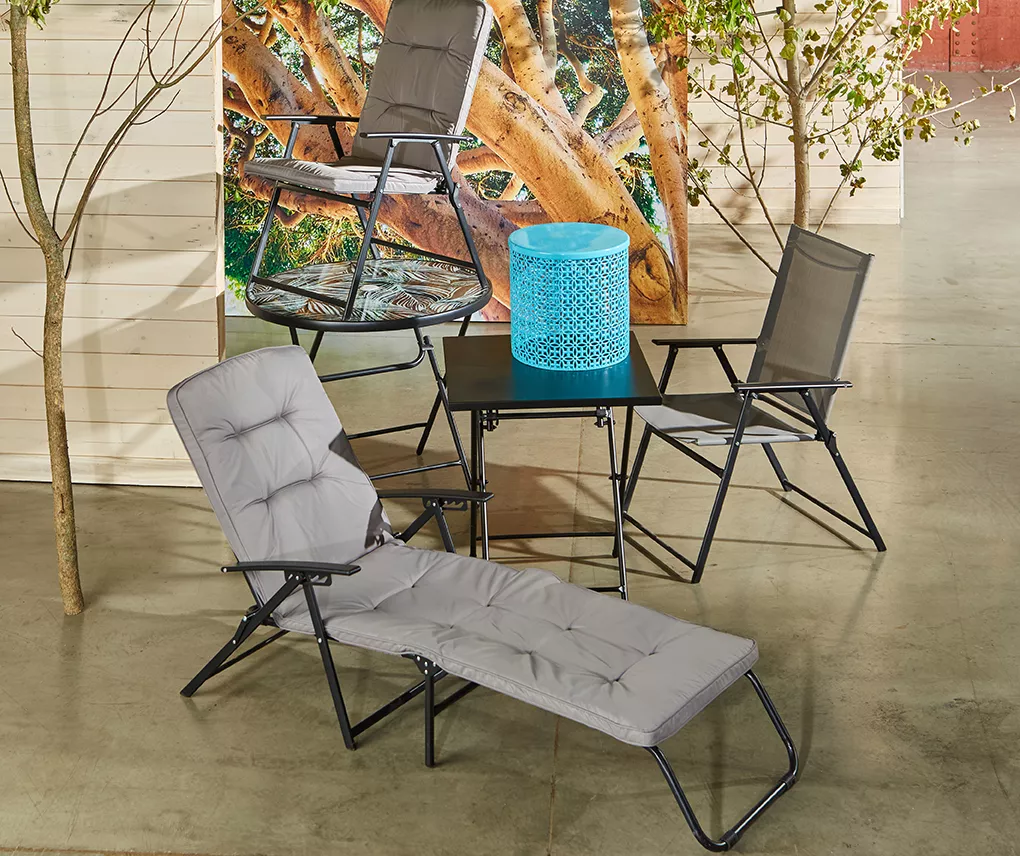 Real Living Padded Folding Lounge Chair - Image 9