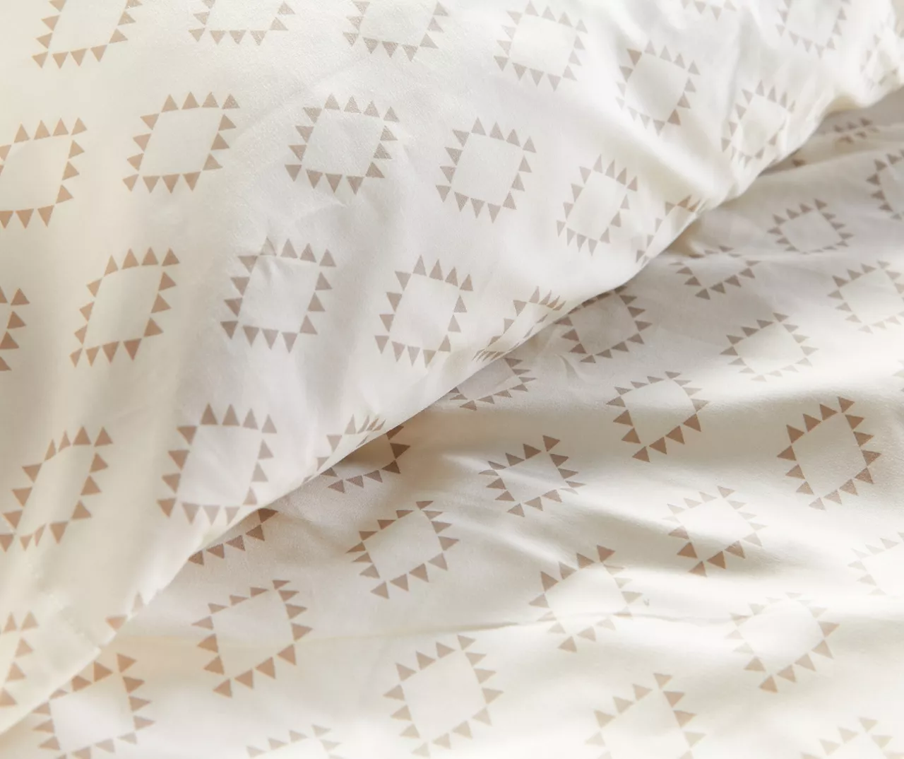 Real Living Navy & Tan Bed-in-a-Bag Set - Image 7